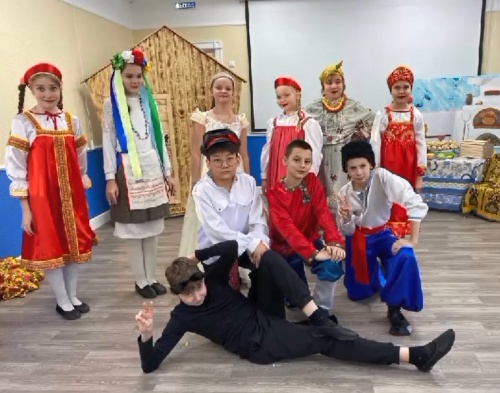 Новогодний спектакль по мотивам сказки Н.В. Гоголя «Вечера на хуторе близ Диканьки» состоялся в Елизаветинском лицее